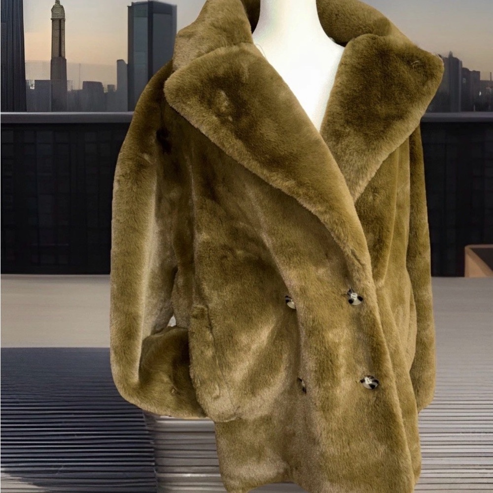 Plush olive green oversized faux fur coat mid length double breast lined M/L